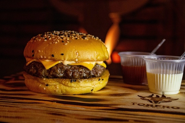 hamburger,cheeseburger