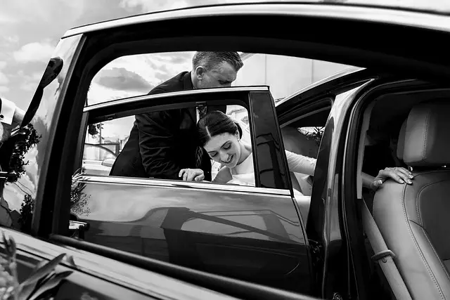 wedding-640x480-67169947.jpeg