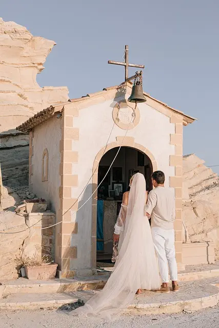 wedding-640x480-69130494.jpeg