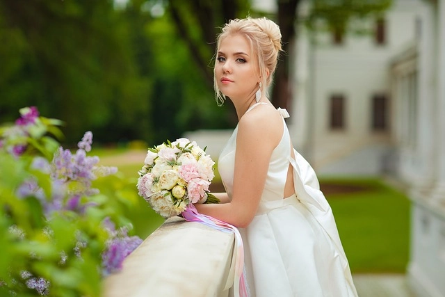 wedding-640x480-55924076.jpeg