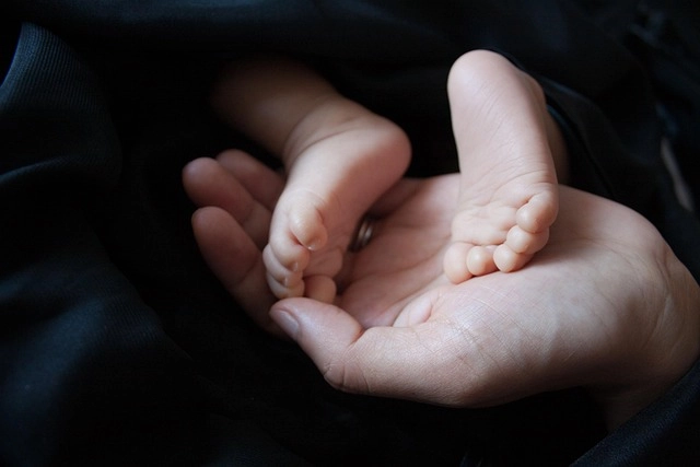 baby-640x480-25912755.jpeg