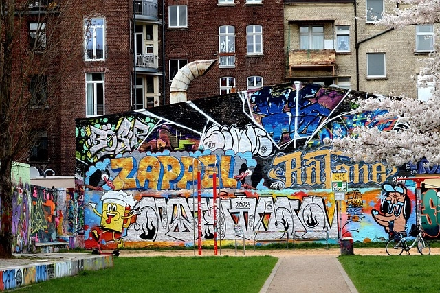 cologne-640x480-22748140.jpeg