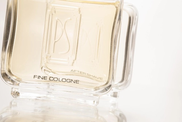 Unveiling Cacharel Perfume’s Captivating First Impressions