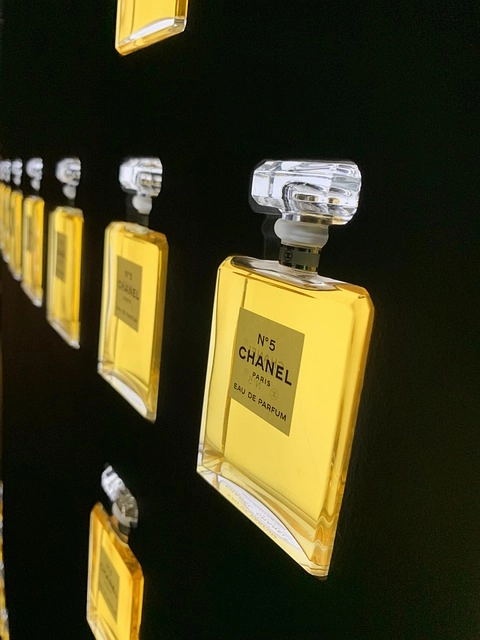 perfume-640x480-61114305.jpeg