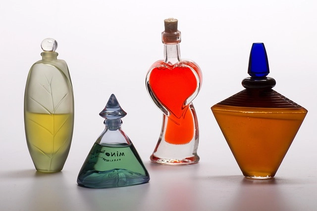 perfume-640x480-92120846.jpeg
