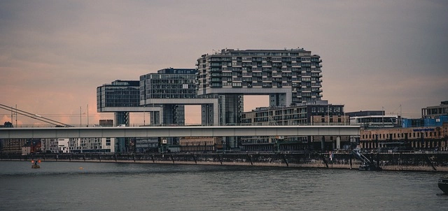 cologne-640x480-77633356.jpeg